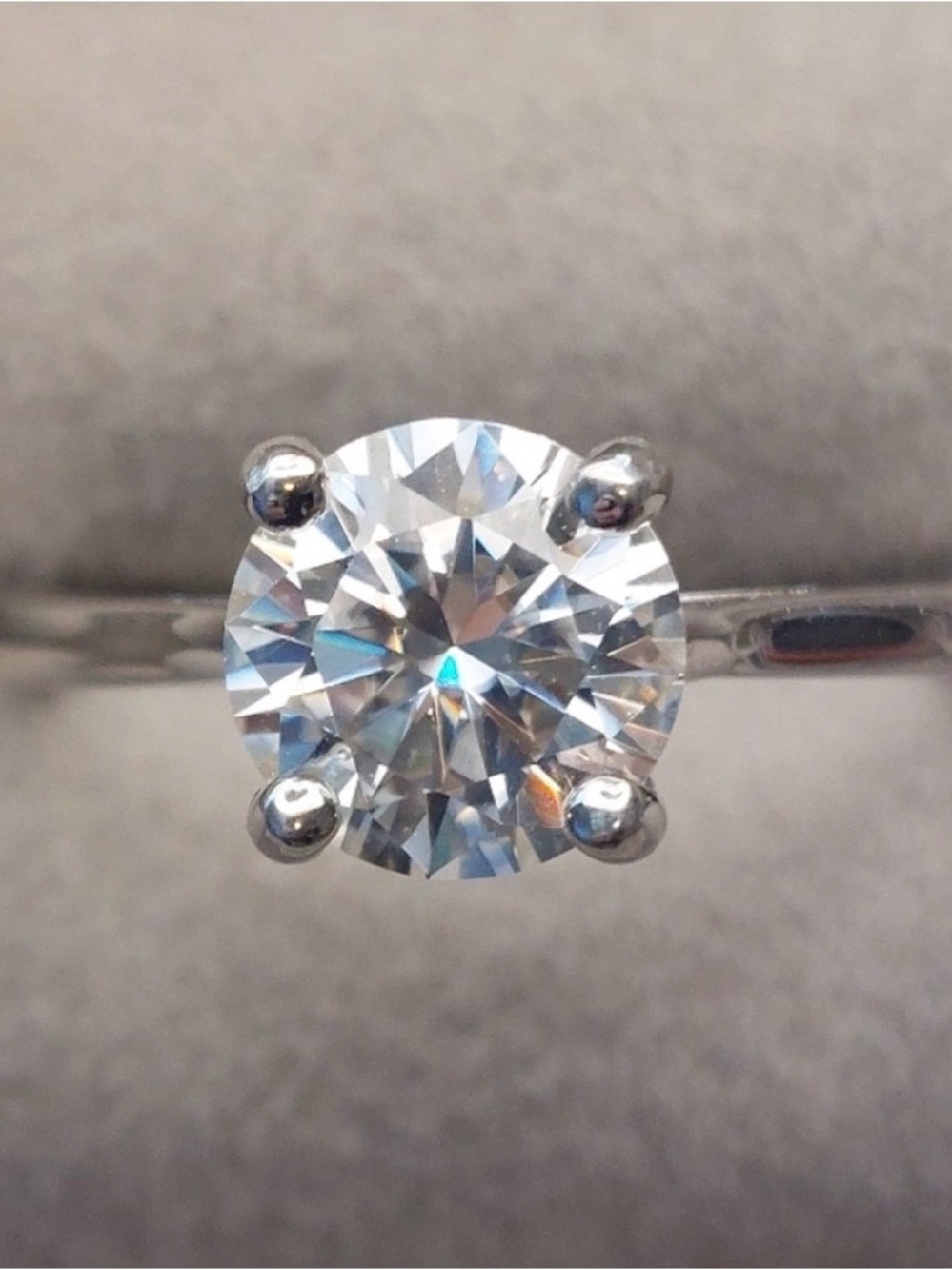 NWT Moisannite Sterling Silver 2ct Solitaire Ring, Size 9 - Picture 3 of 8